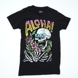 HEY DUDE Aloha Skull Sunglasses Flowers T Shirt Black Small